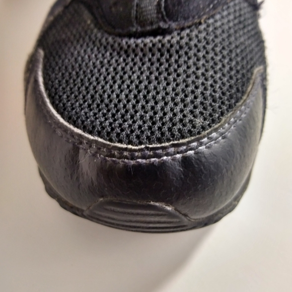 Nike Air Huarache run Triple Black Sneaker - Picture 2 of 11